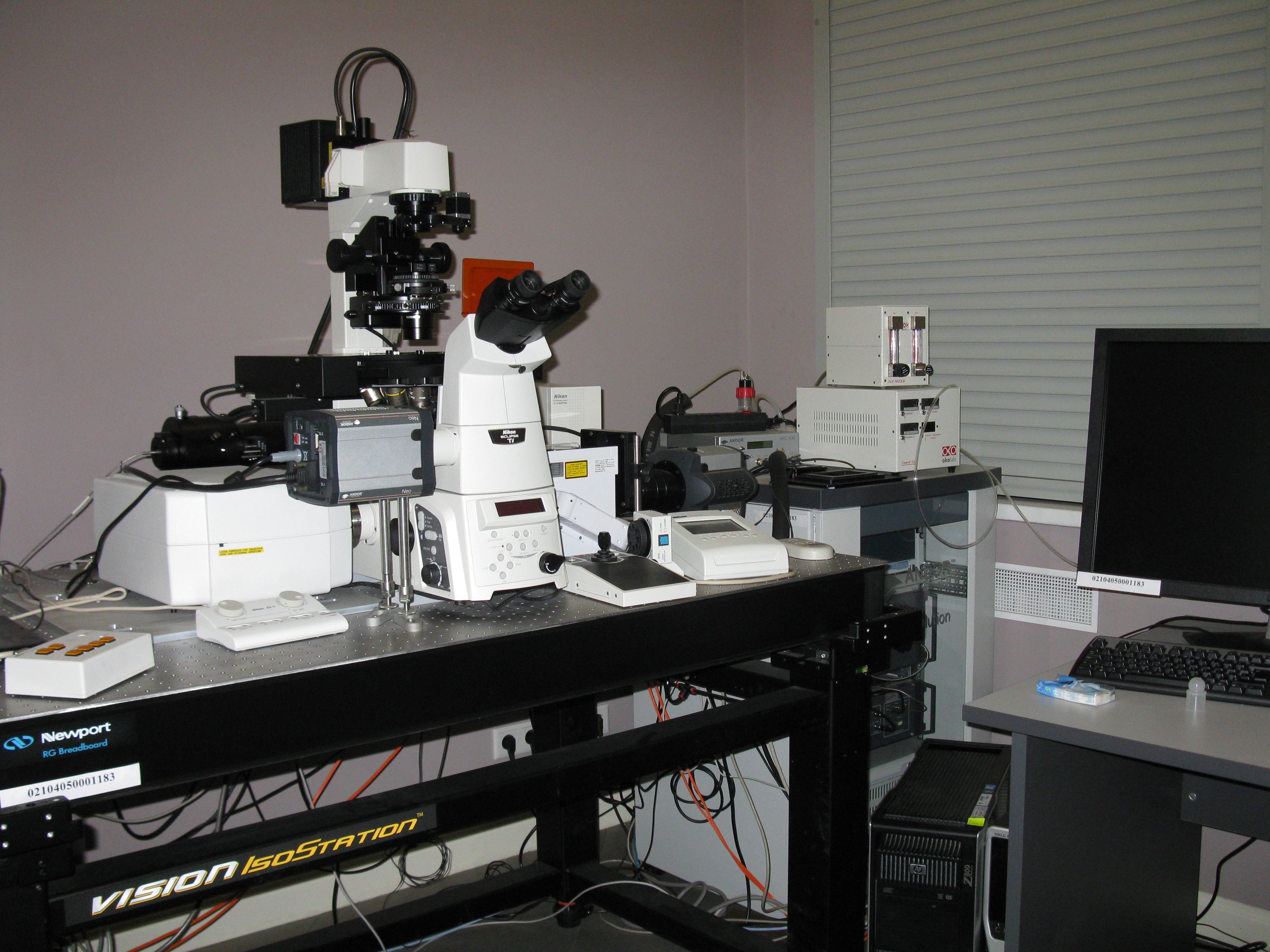 Система лазерной сканирующей конфокальной микроспектроскопии