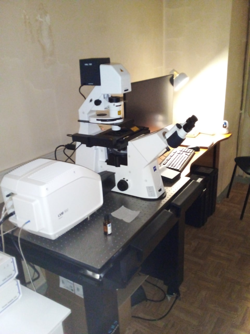 Конфокальный лазерный сканирующий микроскоп ZEISS LSM 900